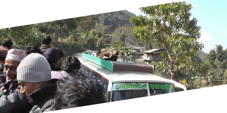 Nepal, Reisen, Bus fahren, Bus, Erfahrungen, Busdach
